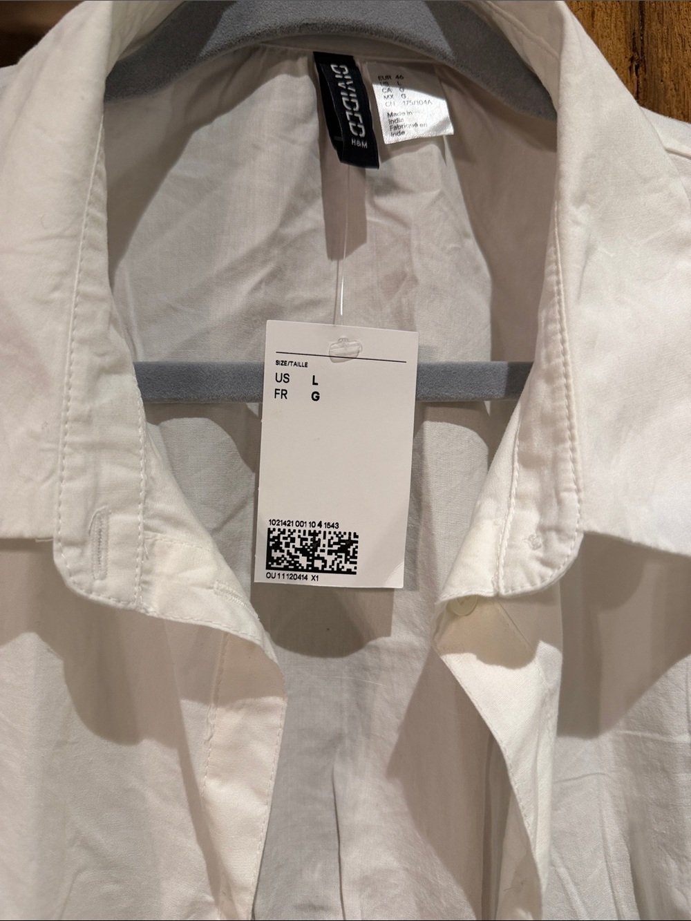 Divided White Cropped Button-Front Collared Top - Picture 2 of 4
